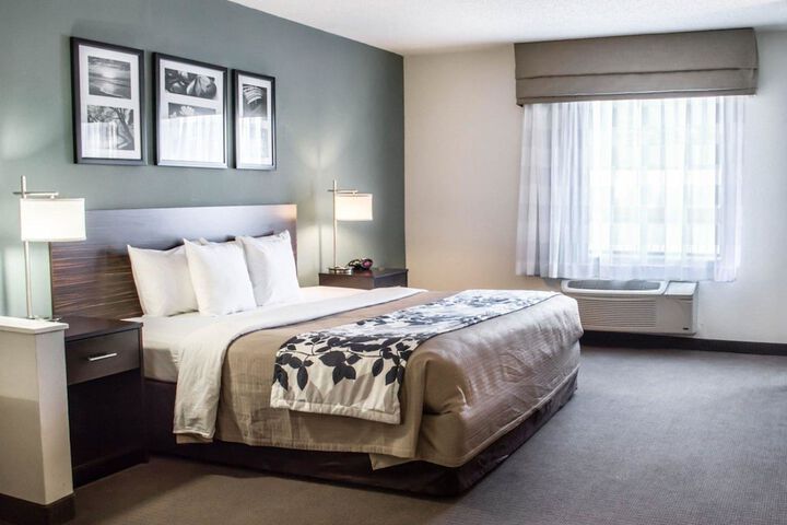 Room 28 of 42