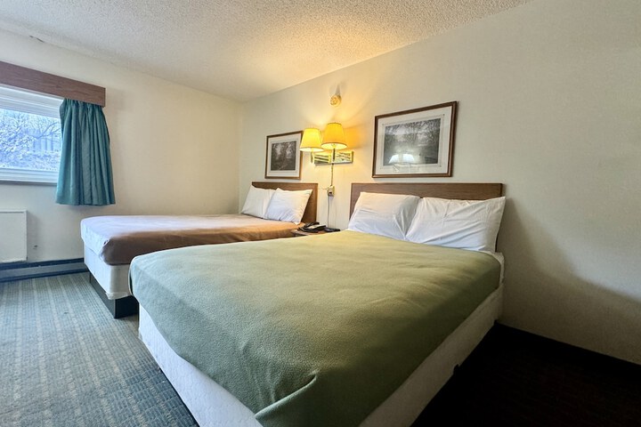 Room 9 of 17