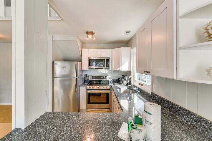 Furnished Deck! Waterfront Ocean Pines Home