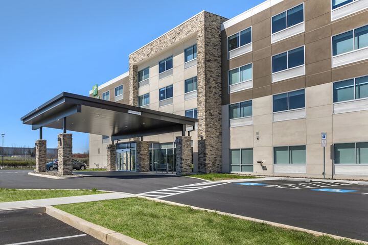 Holiday Inn Express & Suites Carlisle Southwest – I-81 by IHG