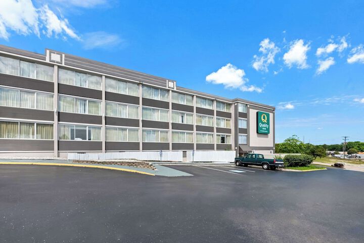 Hotel 6 of 55