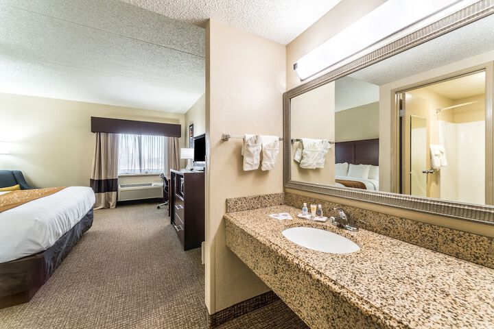 Room 21 of 48
