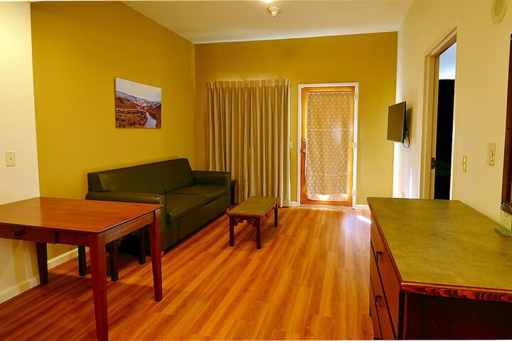 Room 19 of 28