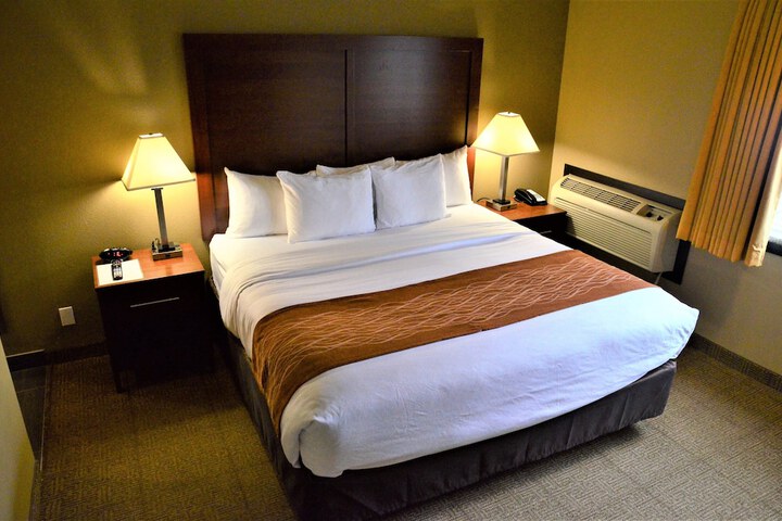 Room 73 of 103