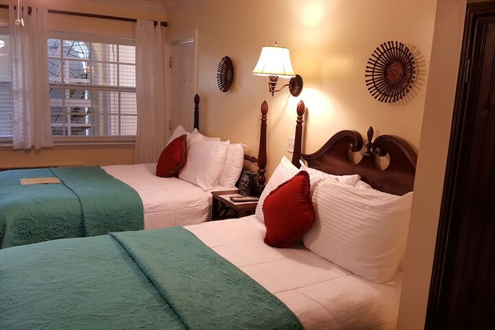 Room 104 of 392