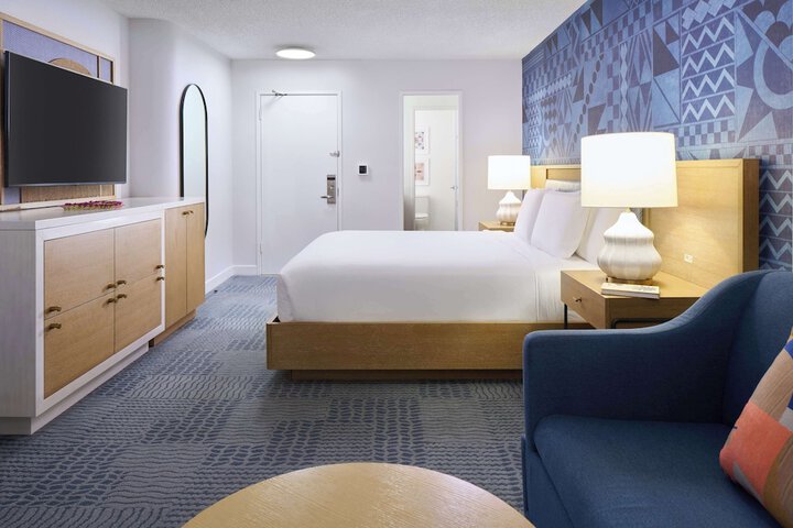 Room 50 of 95