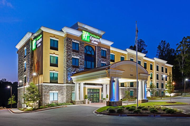 Hotel 2 of 39