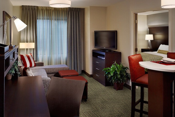 Room 12 of 32