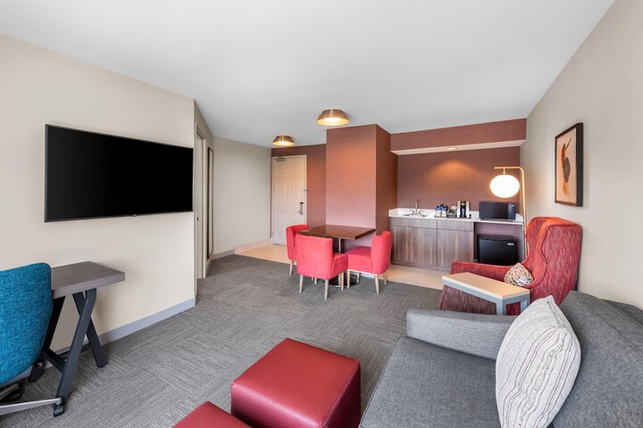 Hilton Garden Inn Overland Park