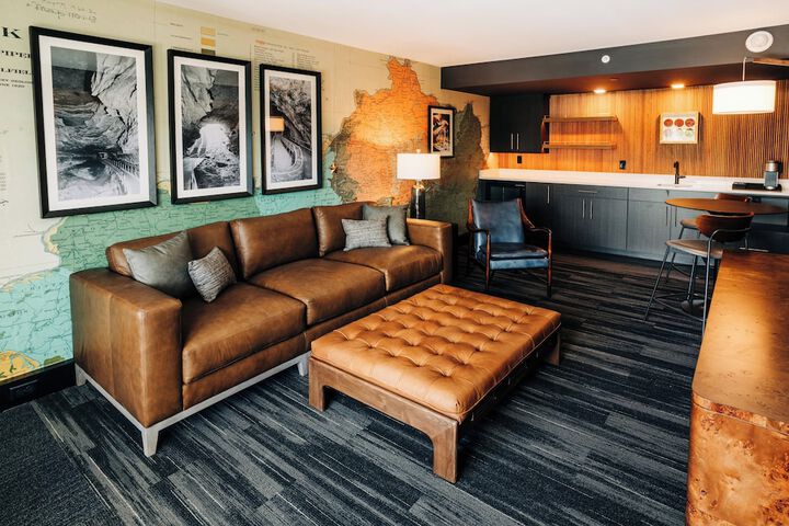 The Trail Hotel