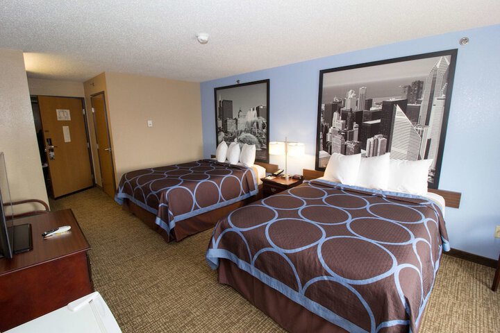 Super 8 by Wyndham Chicago OHare Airport