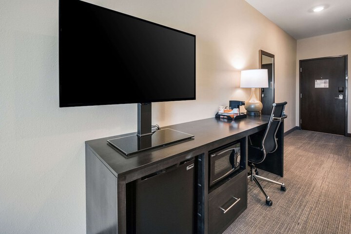 Room 21 of 57