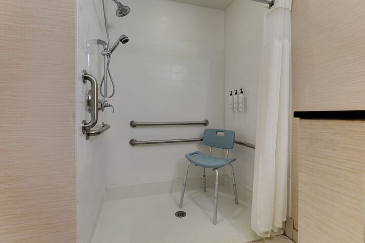 Fairfield Inn & Suites Hutchinson