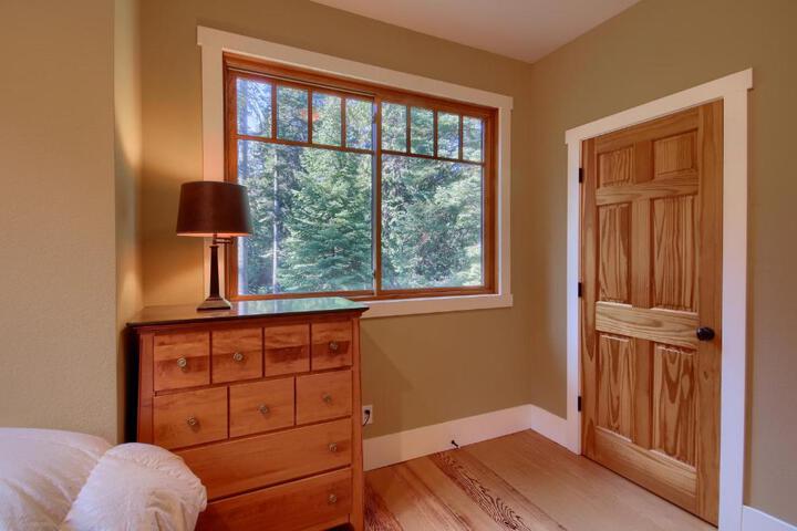 Aspen House in Fish Camp- 2 Miles from Yosemites South Entrance