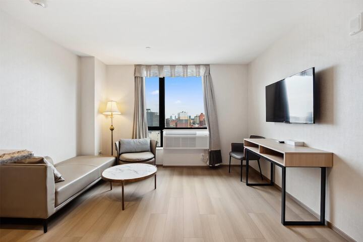 Ramada by Wyndham Flushing Queens