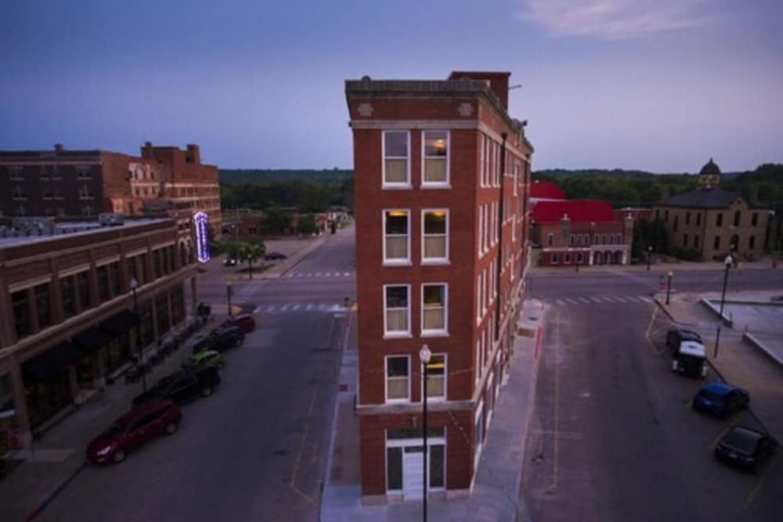 Hotel 3 of 31