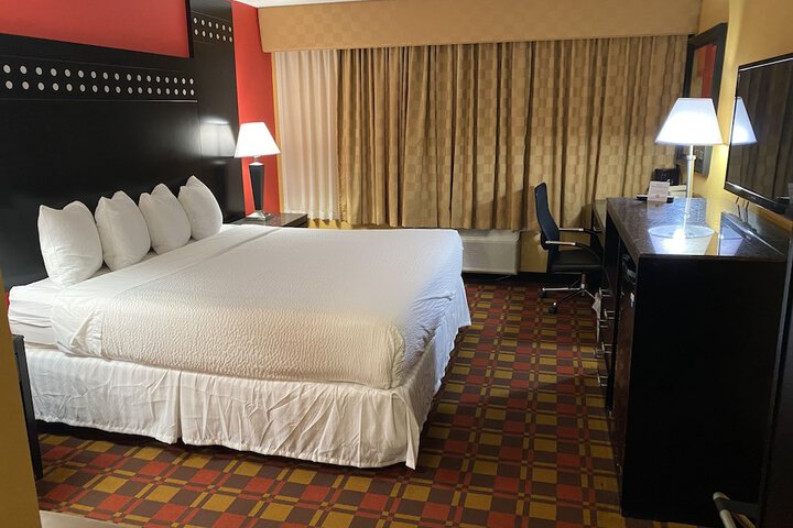 Room 17 of 29