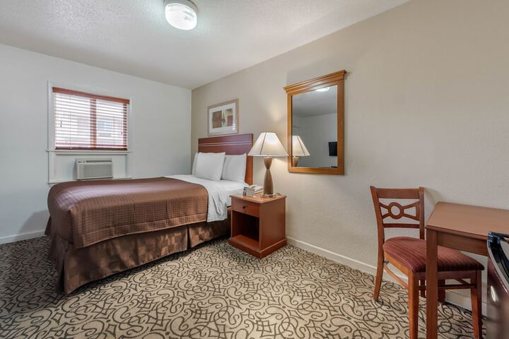 Room 13 of 24