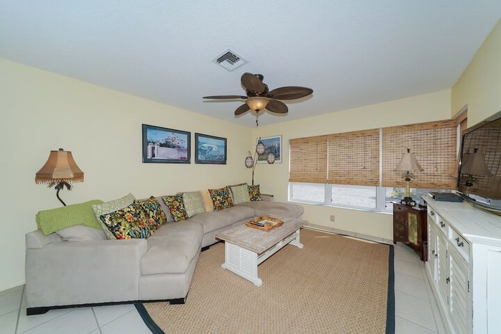 Room 21 of 30