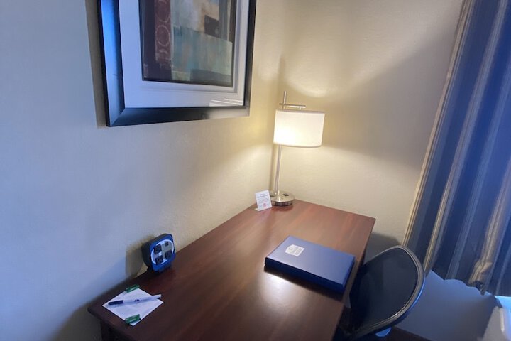 Room 25 of 60