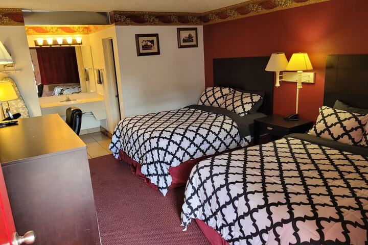 Coratel Inn & Suites by Jasper Hutchinson