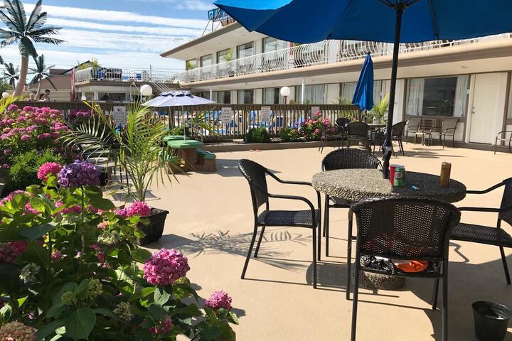 Terrace/Patio 37 of 40