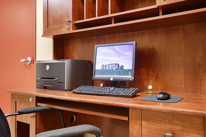Business Center 16 of 16