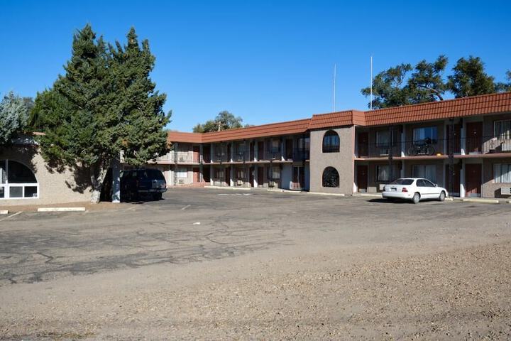 Hotel 5 of 37