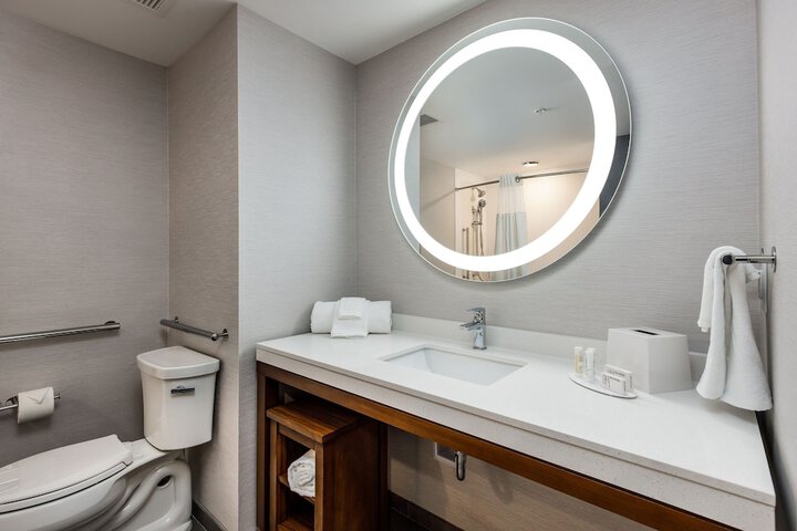 Courtyard by Marriott Pensacola I-10 West