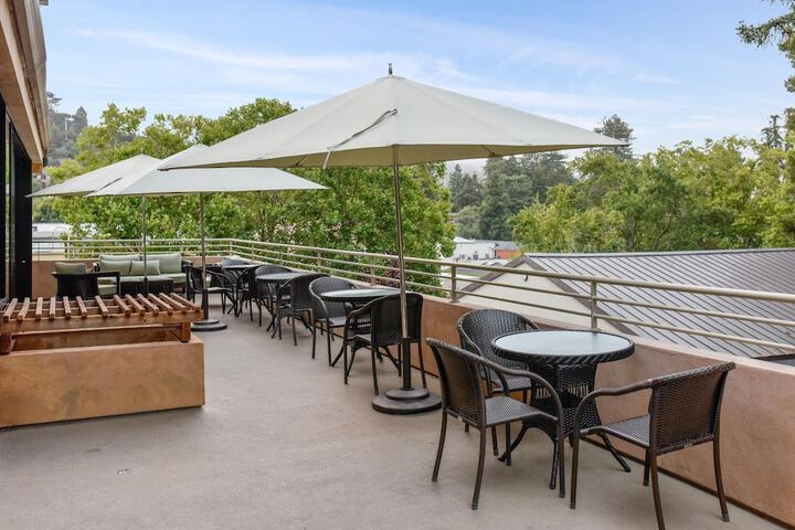 Terrace/Patio 33 of 43