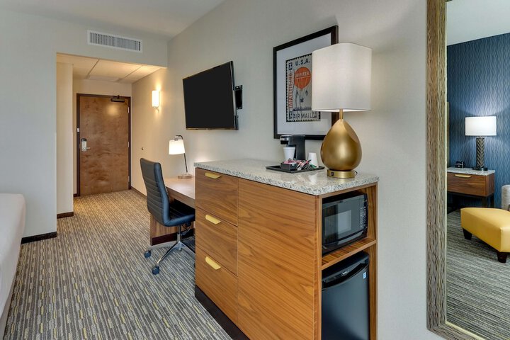 Room 40 of 83
