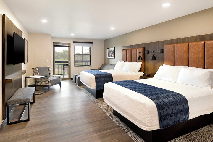 Clubhouse Hotel Suites Sioux Falls