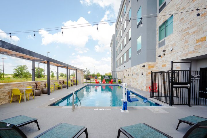Pool 5 of 27