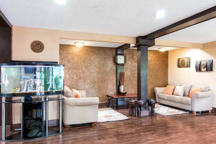 Hotel Interior 10 of 46