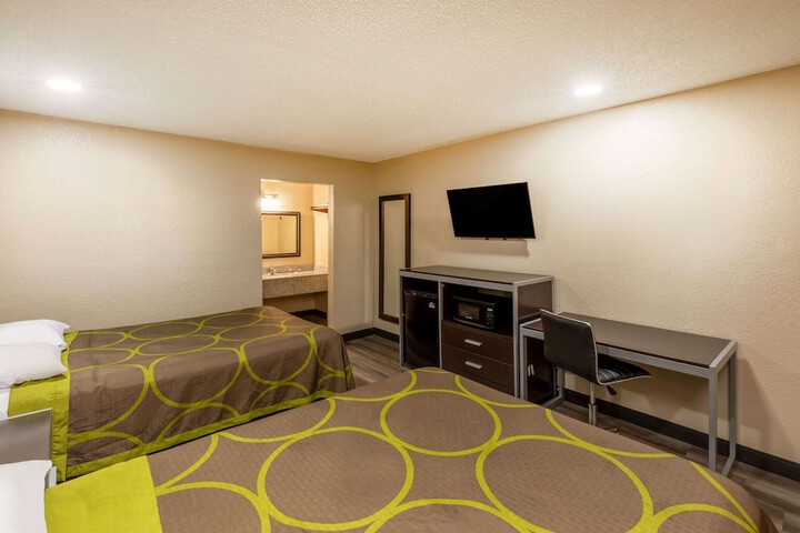 Room 12 of 29