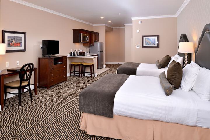 Majestic Inn & Spa