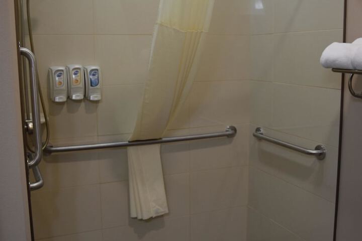 Room 9 of 21