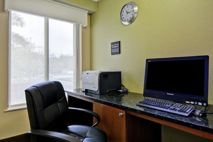 Business Center 38 of 38