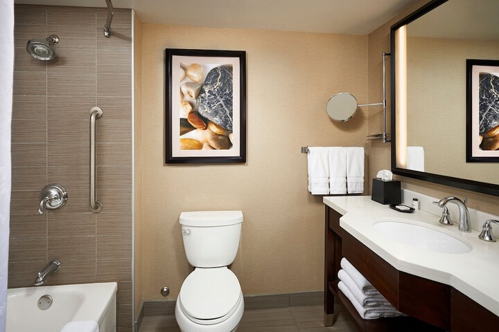 Room 15 of 93