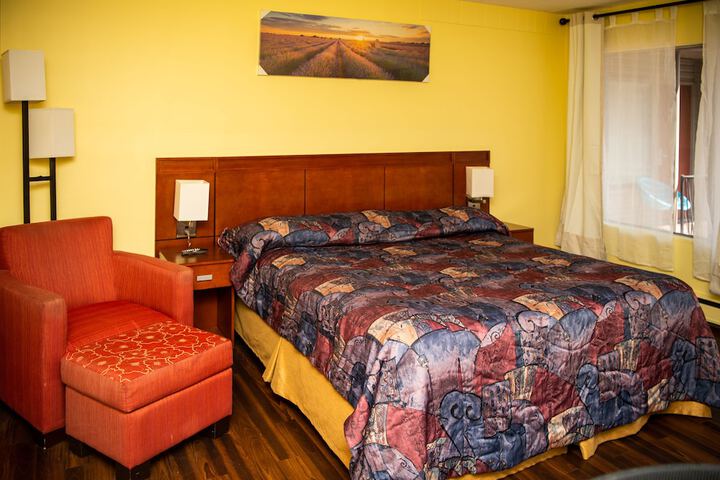 Room 36 of 90
