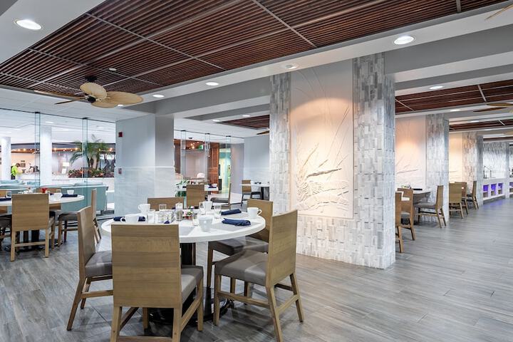Holiday Inn Resort Panama City Beach by IHG
