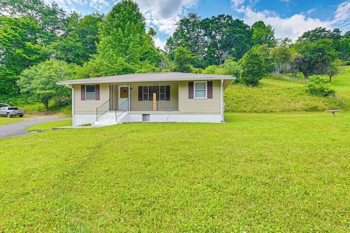 Home w / Bunkroom: 2 Mi to Hatfield & Mccoy Trail