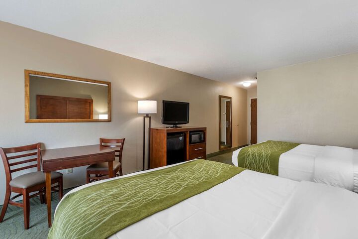 Room 9 of 38