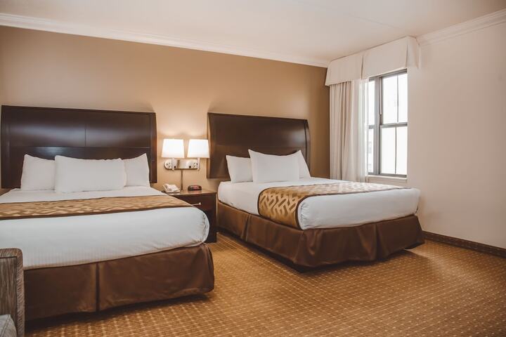 Room 44 of 62