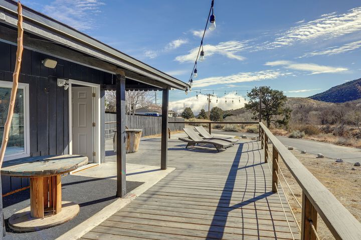 Private Deck & Views: Frazier Mountain Cabin
