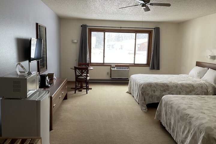 Room 16 of 28