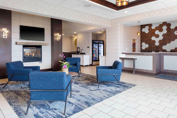 Hotel Interior 9 of 48