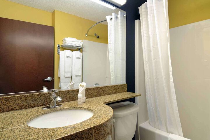 Microtel Inn & Suites by Wyndham Columbus / Near Fort Benning