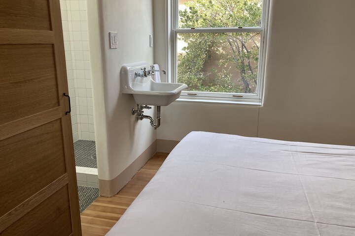 Room 20 of 75