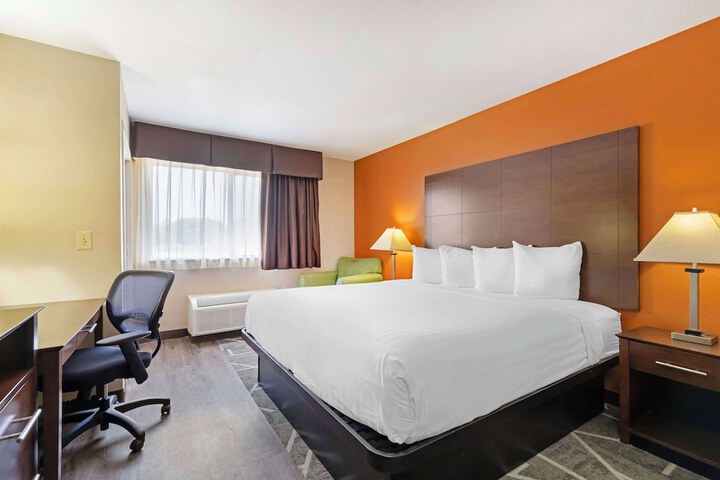 Best Western Inn & Suites